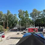 Jona 아파트